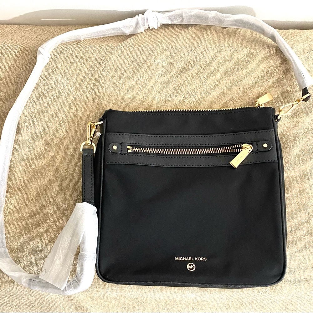 Michael Kors Jet Set Charm North South Crossbody